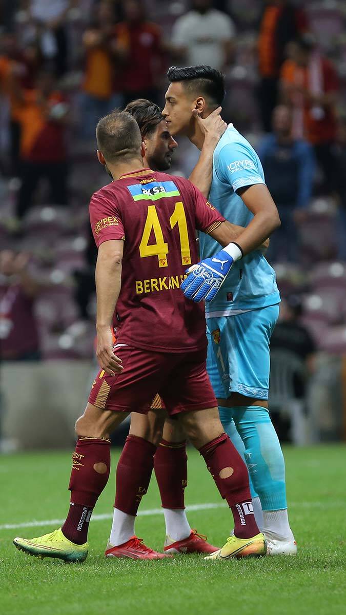 Süper Lig’in 7’nci haftasında Galatasaray Göztepe’yi 2-1 yendi. Galatasaray bu sonuçla ligde 4 maç sonra kazanarak puanını 11’e yükseltirken, Göztepe 5 puanda kaldı.