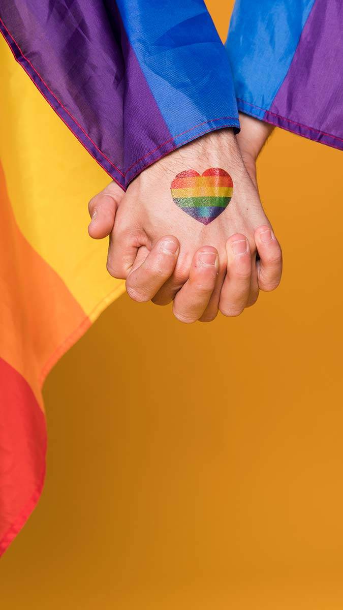 LGBT bireylere saygı duymakta neden zorlanıyoruz?