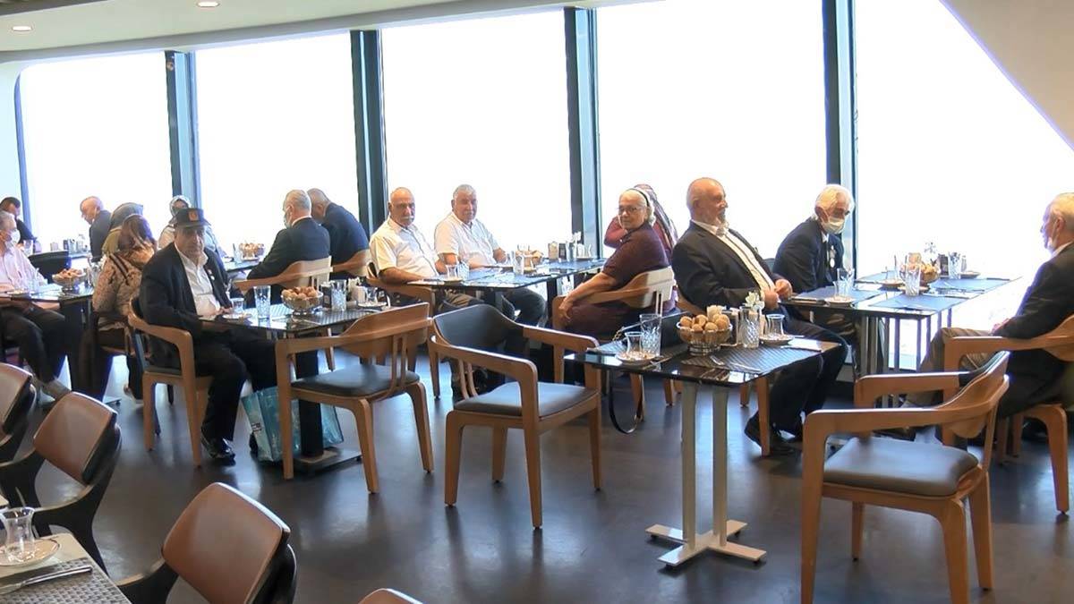 Gazilerden Çamlıca Kulesi’ne tam not