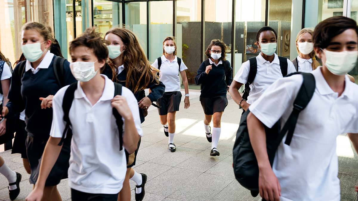 MEB, okullar için Covid-19 rehberi yayımladı