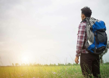 Gidelim uzaklara unutalım her şeyi!