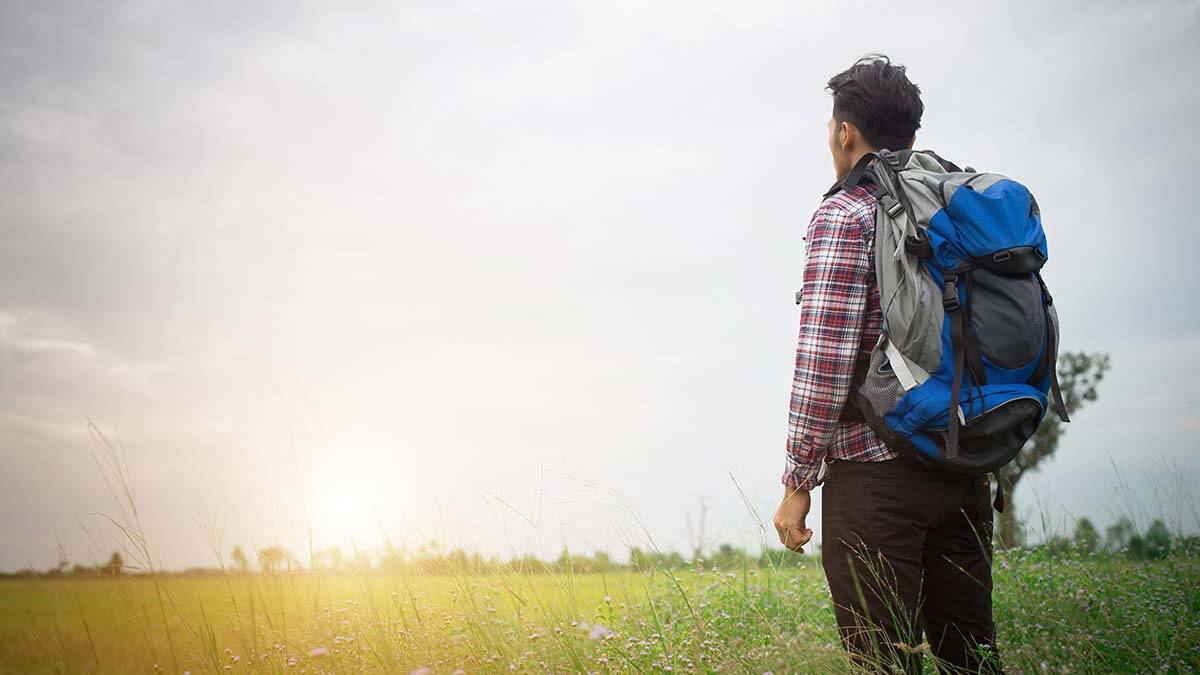Gidelim uzaklara unutalım her şeyi!