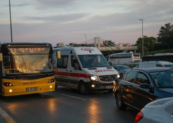 Ambulansların trafik çilesi bitmiyor