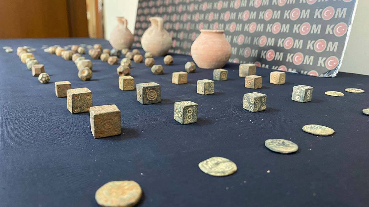 Tarihi eser kaçakçılığı operasyonu polis kamerasında