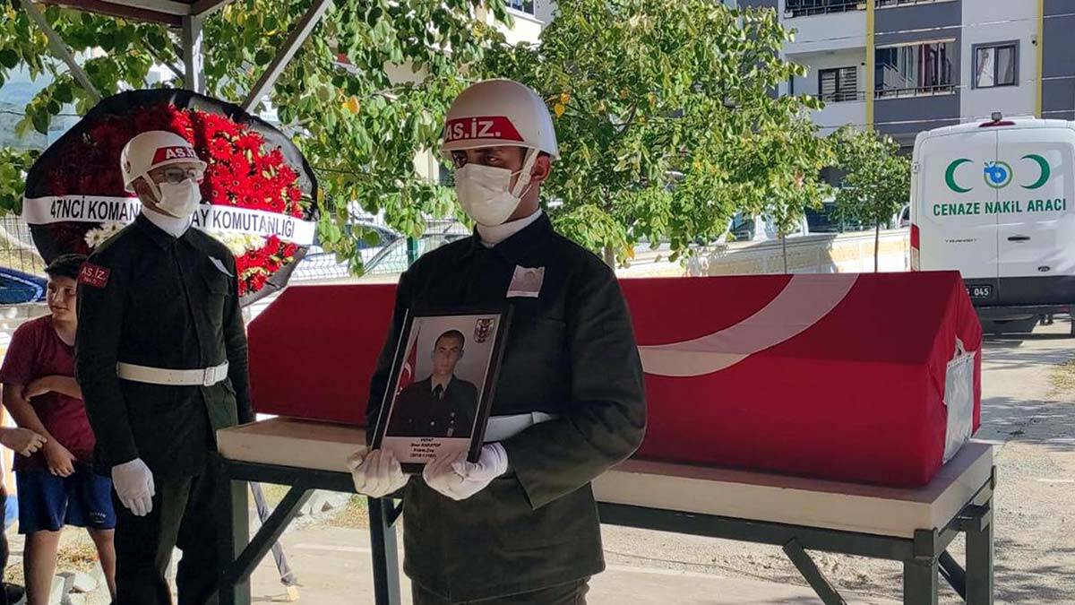 Uzman Çavuş Onur Karatop son yolculuğuna uğurlandı