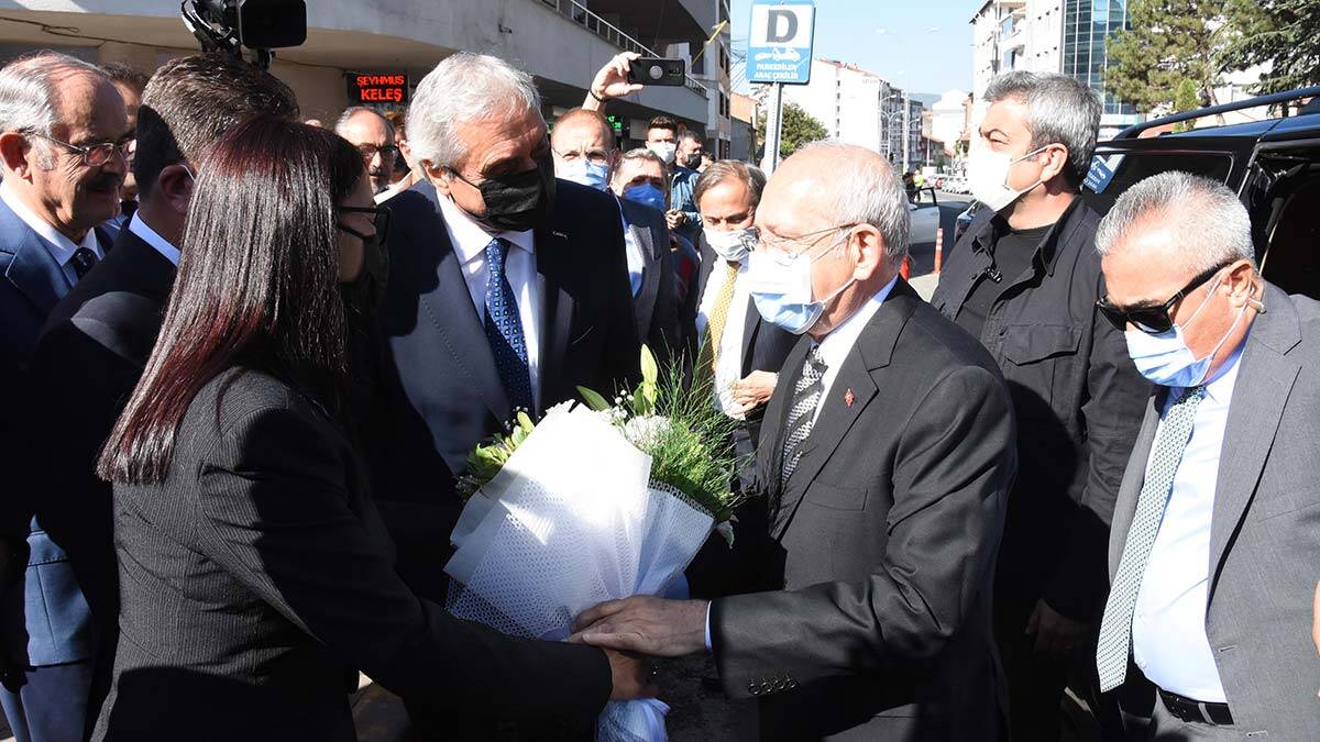 Bizim bir helalleşme süreci başlatmamız lazım