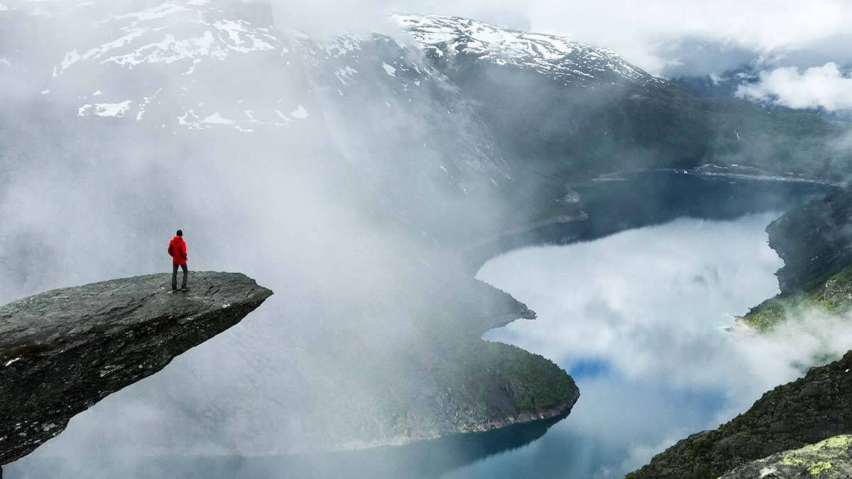 Yolcuyuz farkında-mıyız?