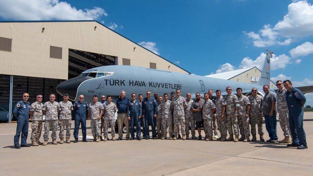 KC-135R Blok 45 uçağımız teslim alındı