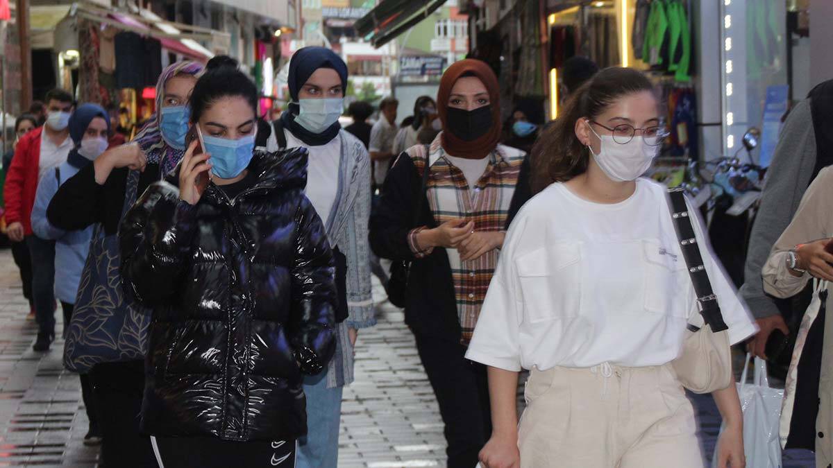 Rize'de bulaşlar ile içi