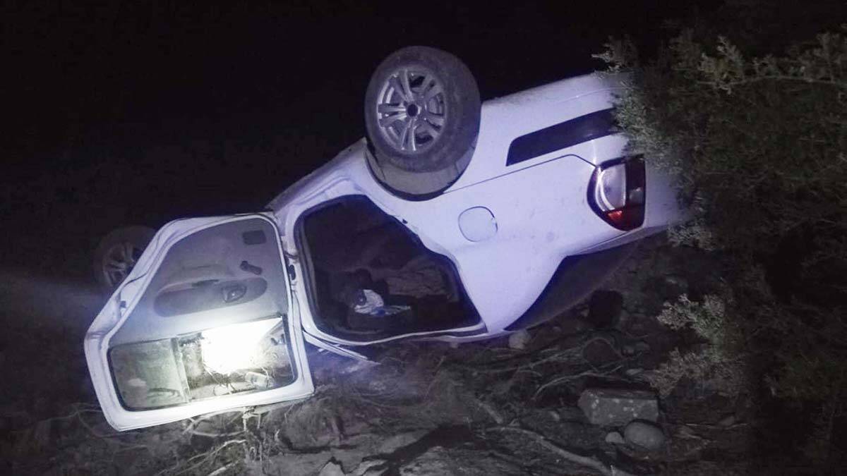 Otomobil şarampolden yuvarlandı: 1 ölü, 4 yaralı