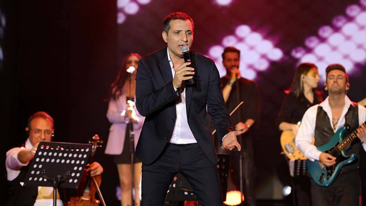 Rafet El Roman Kuruçeşme’de sevenleriyle buluştu