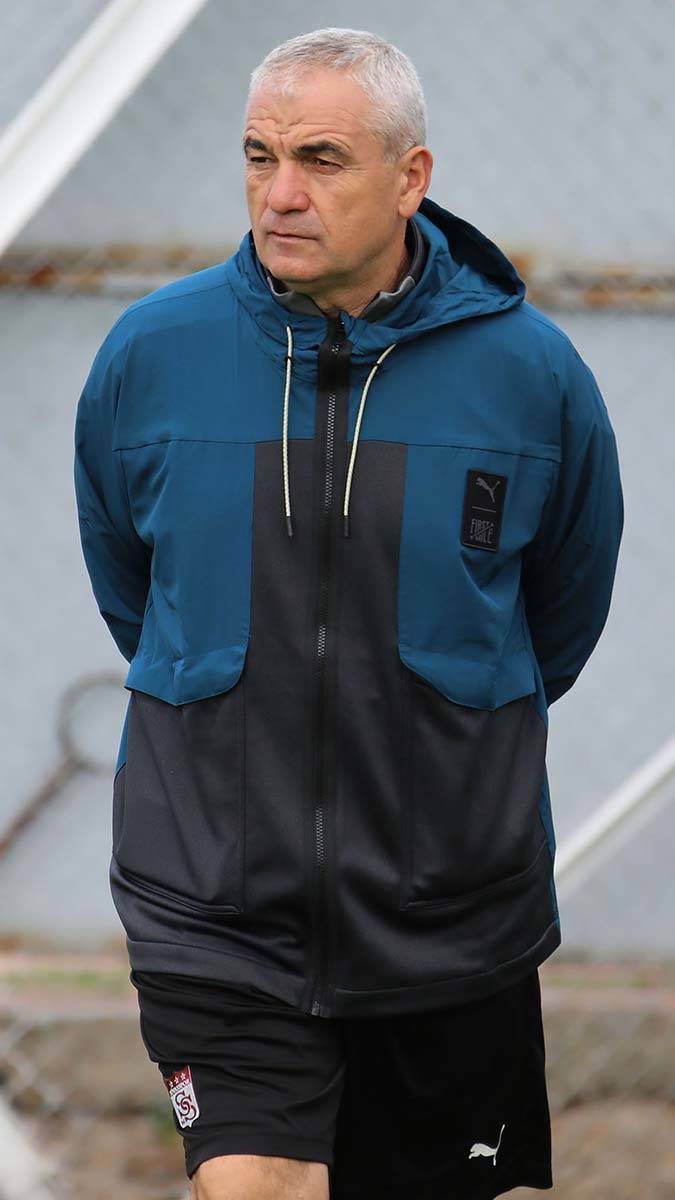 Ligi iyi bir şekilde tamamlamak istiyoruz