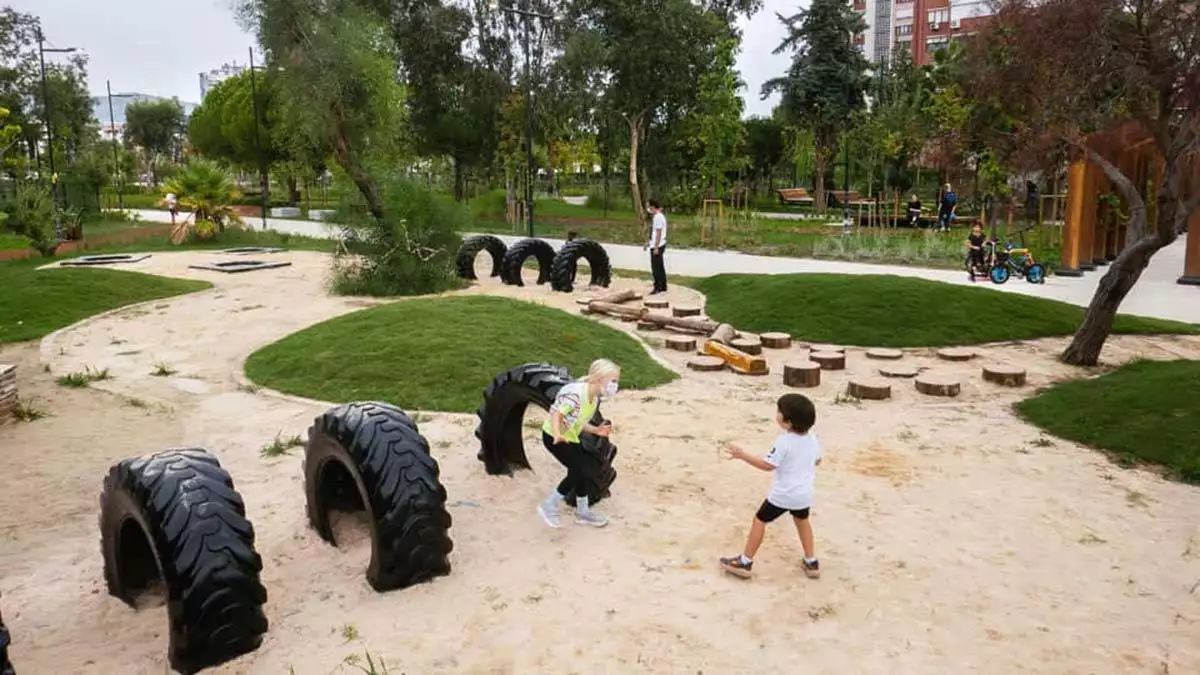 İzmir büyükşehir belediyesi'nin projeleri ödül aldı