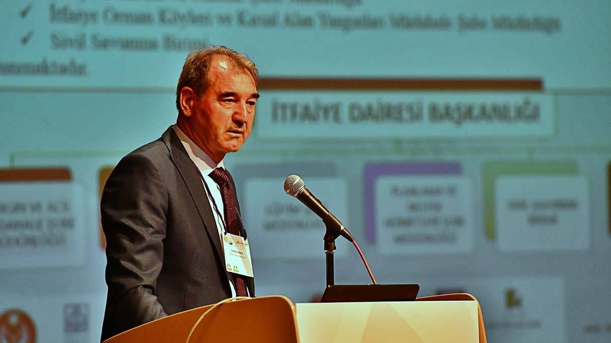 Uluslararası Katılımlı Yangın ve Deprem Sempozyumu düzenlendi