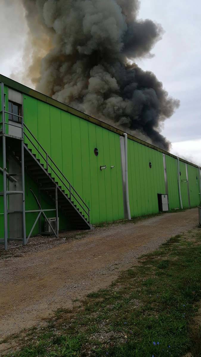 Şile'de fabrika yangını