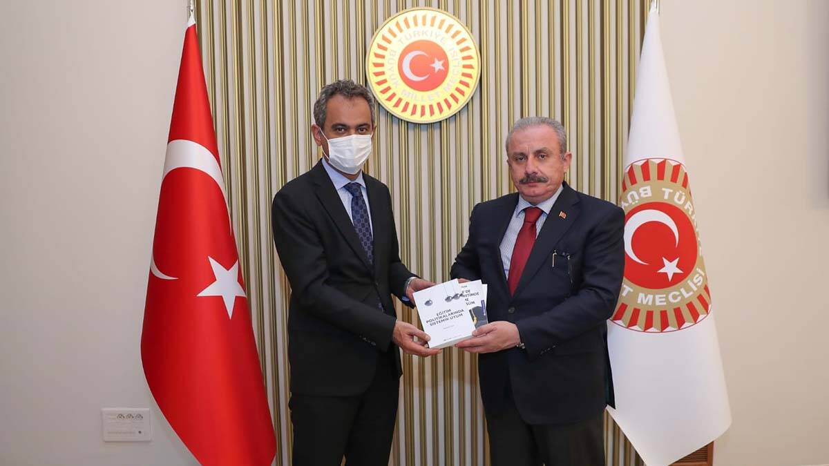 Şentop Bakan Mahmut Özer'i kabul etti