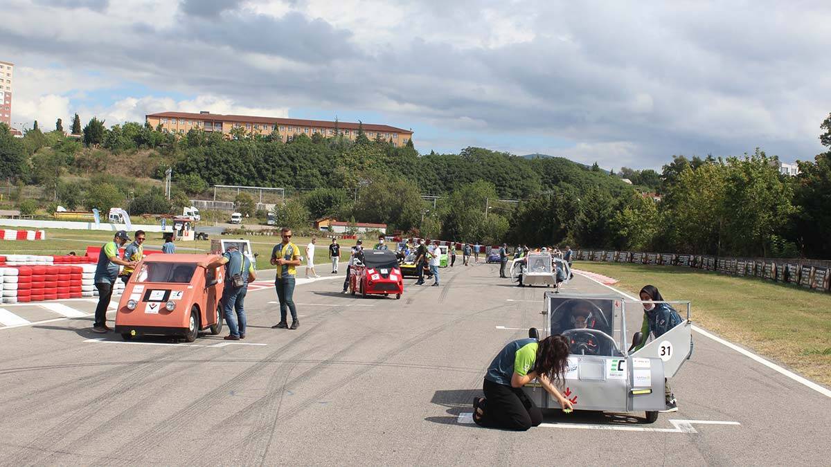 Elektrikli araç yarışlarında final heyecanı