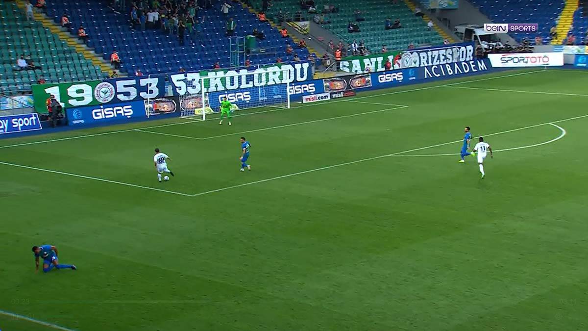 Erhan Çelenk'e övgüler devam ediyor