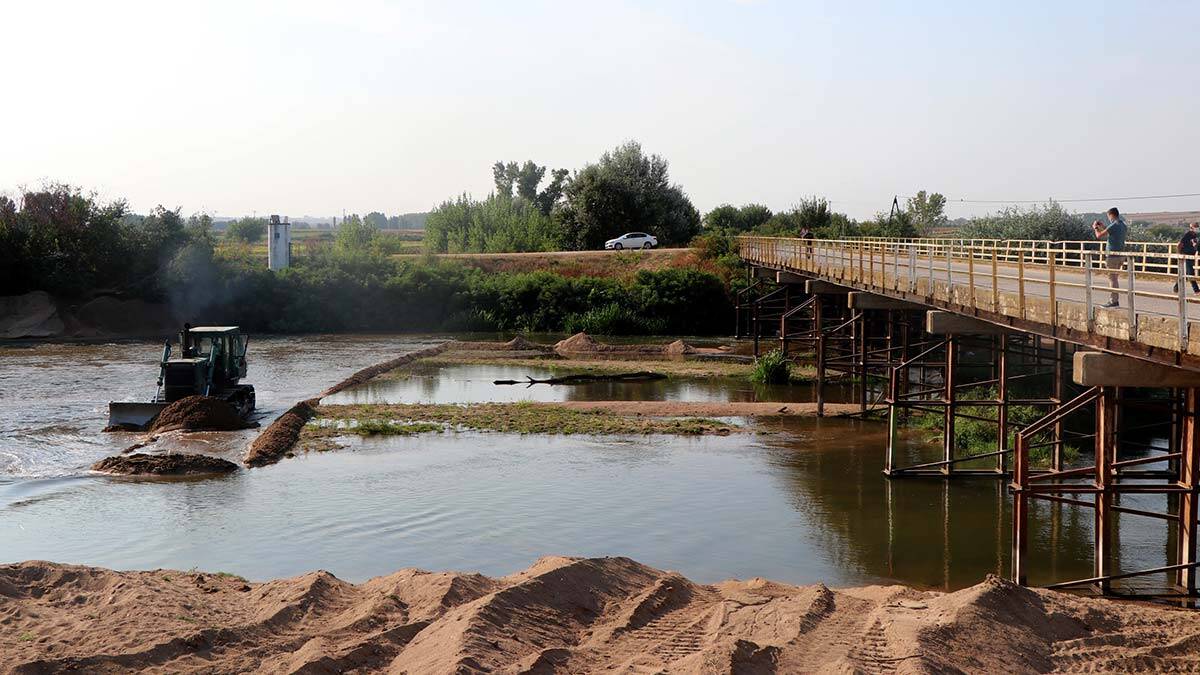 Tunca Nehri'nde taşkın riskine karşı önlem