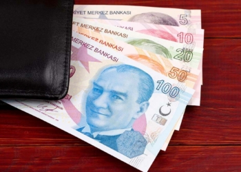 Gençler vaat değil çözüm istiyor