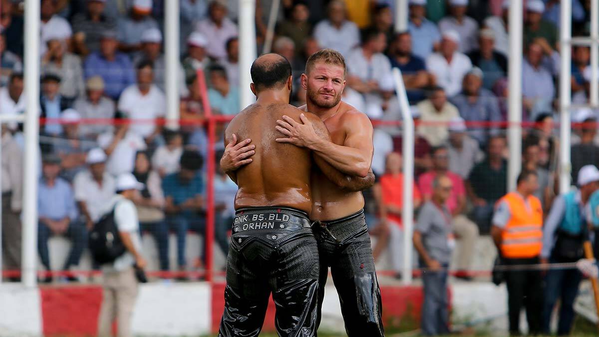 Elmalı Yağlı Pehlivan Güreşleri başlıyor