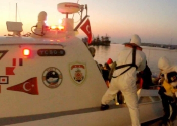 Türk karasularına itilen 47 göçmen kurtarıldı