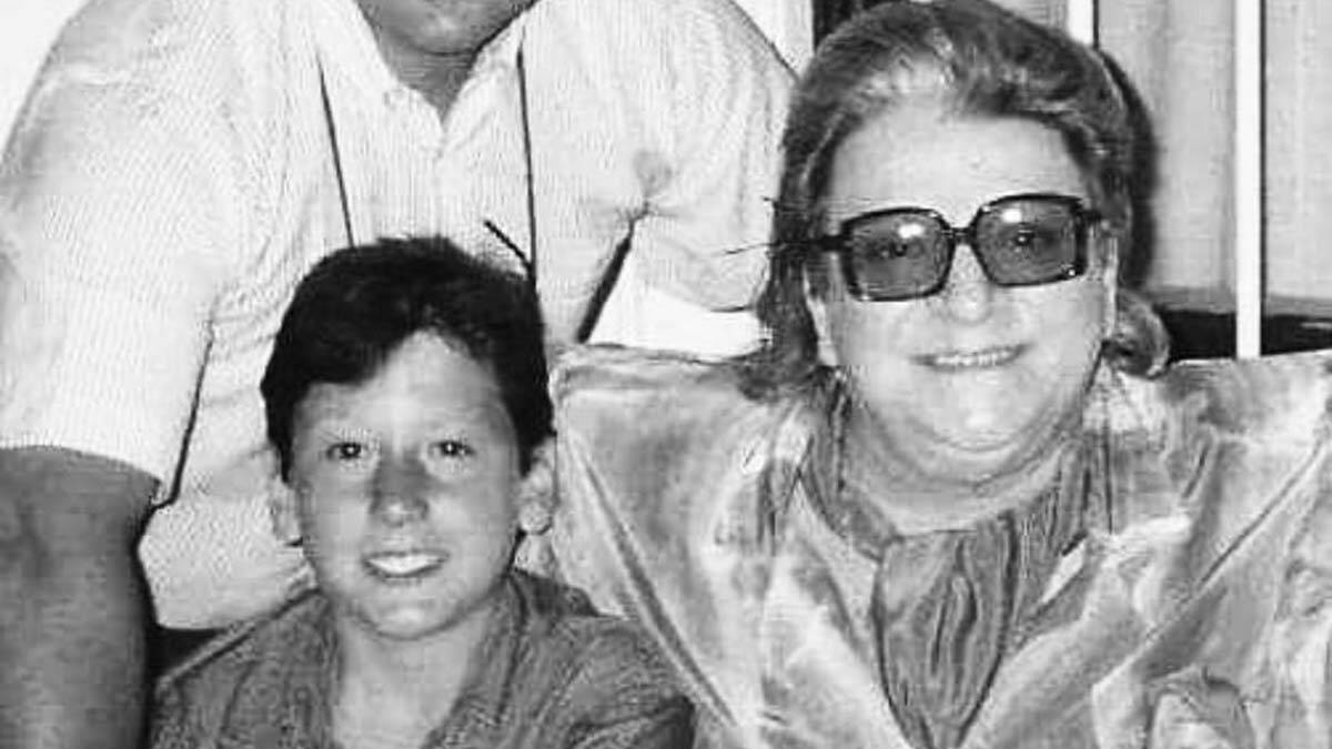 Zeki Müren'in yeğeninden reklam yorumu