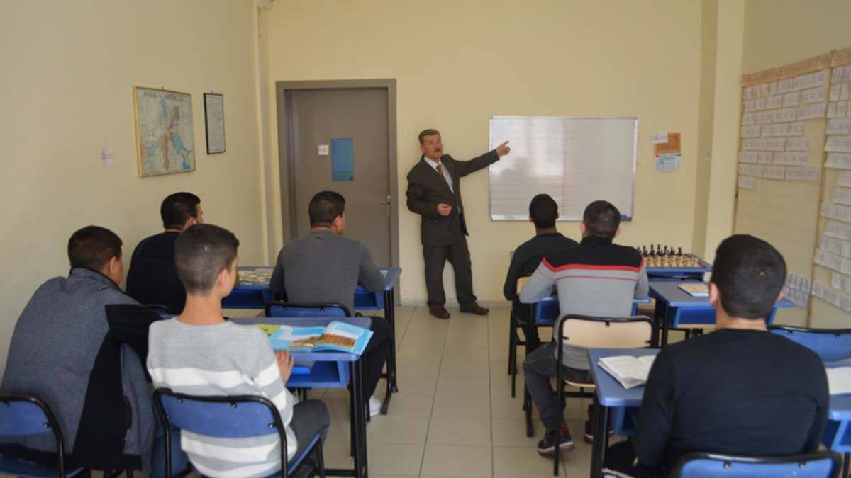 10 bin 929 tutuklu ve hükümlü, okuma yazma öğrendi