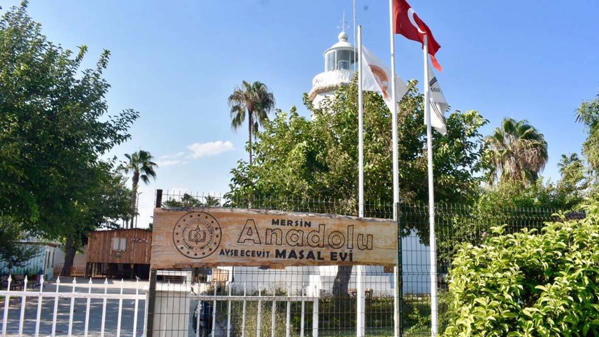 156 yıllık deniz feneri masal evine dönüştürüldü