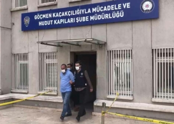 17 kişilik minibüsten, 31 göçmen çıktı