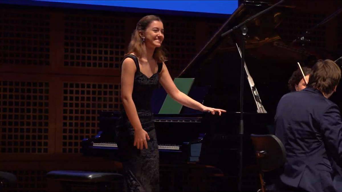 20 yaşındaki Türk piyanist Eda'ya Almanya'da ödül