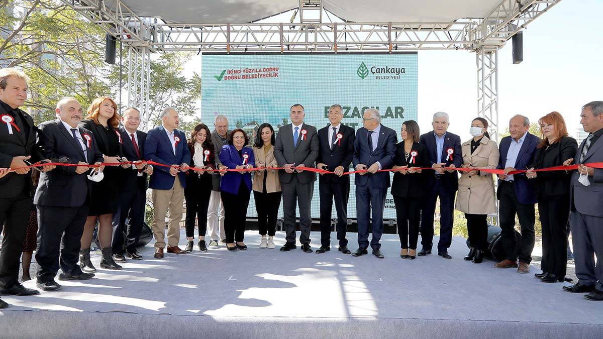 Pandemide hayatını kaybeden eczacılara vefa