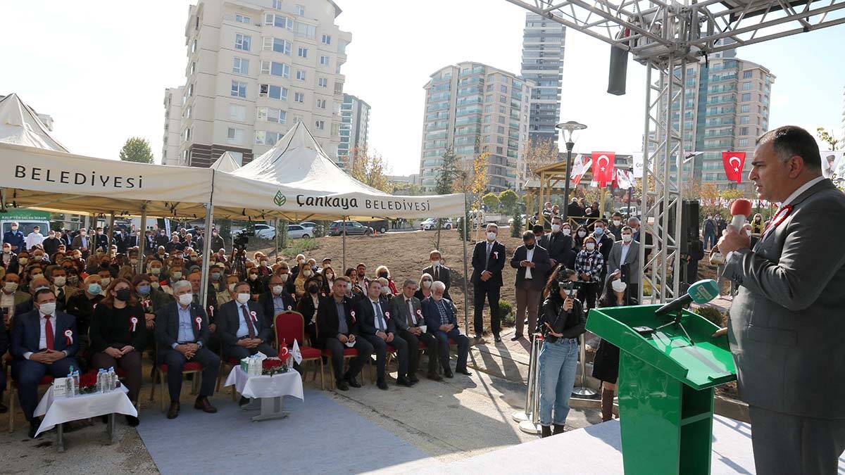 Nida Tüfekçi Parkı açıldı