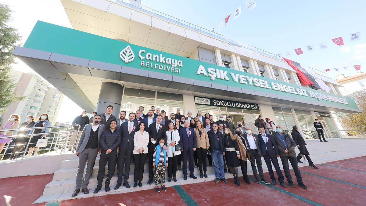 Aşık Veysel Engelsiz Yaşam Merkezi açıldı