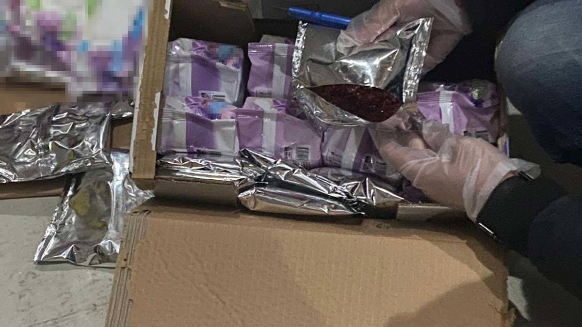 300 bin liralık kaçak nargile tütününe operasyon