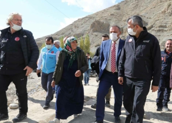 AFAD Başkanı Yunus Sezer Van'da inceleme yaptı