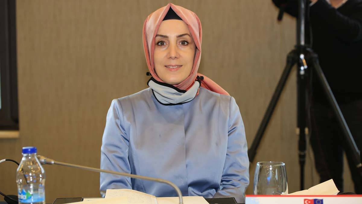 AK Parti'li vekilin annelik makamı