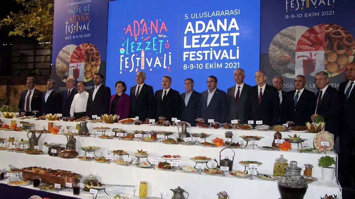 Adana lezzet festivali'nin gala yemeği yapıldı