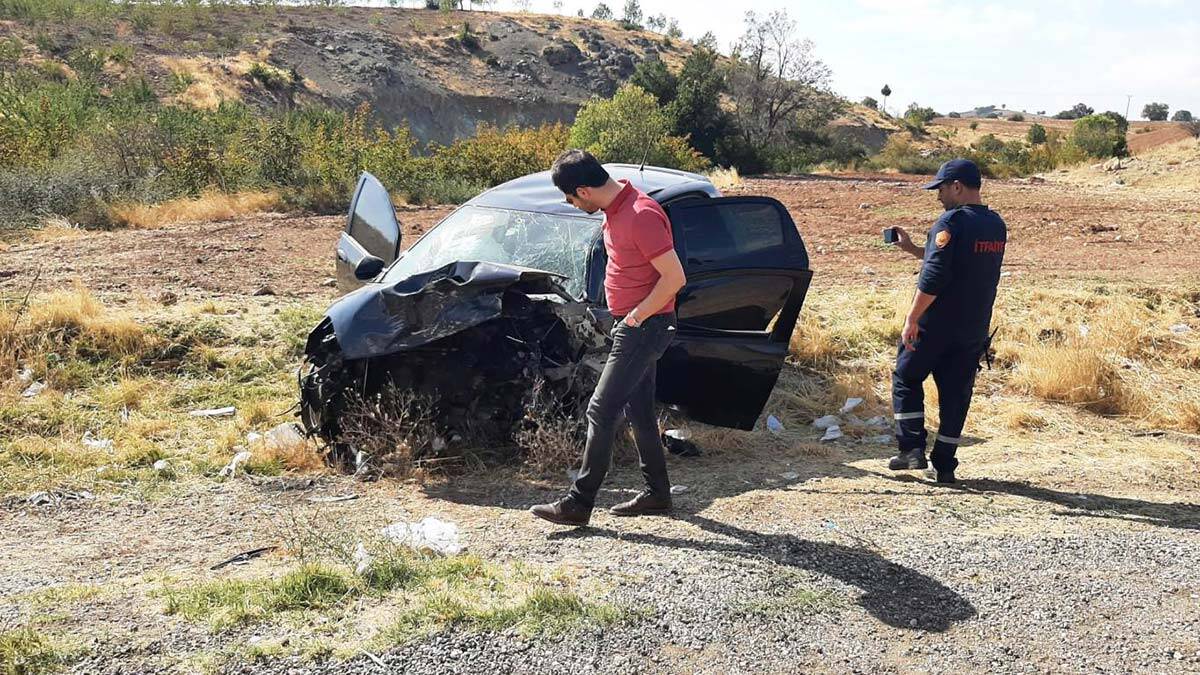 Adıyaman'da otomobil çarpışmasında 1 kişi öldü