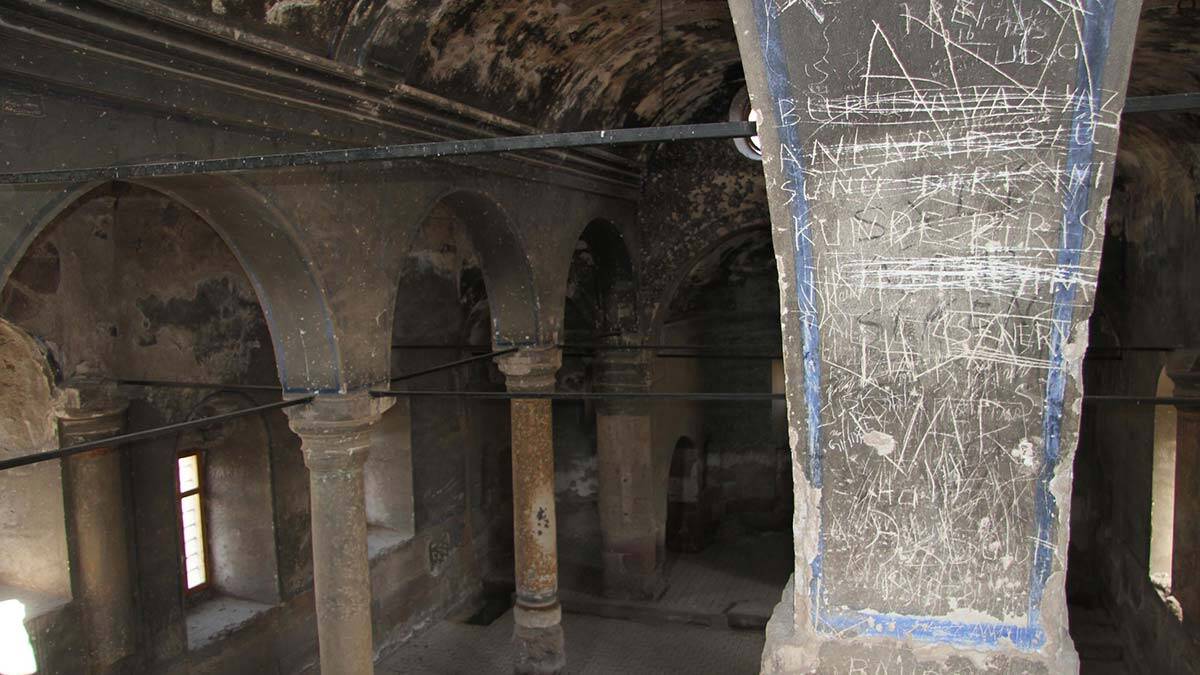 "Ağırnas Mahallesi tarihi dokusu ile Koramaz Vadisi sınırları içinde yer alan bir yer"