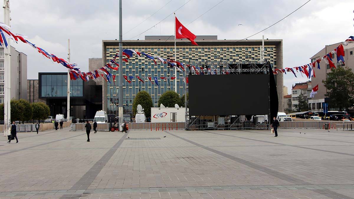 Atatürk Kültür Merkezi bugün Cumhurbaşkanı Recep Tayyip Erdoğan'ın katılacağı tören ile hizmete açılacak.