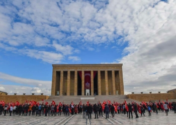 Ankara'nın başkent oluşunun 98. yıl dönümü coşkuyla kutlandı