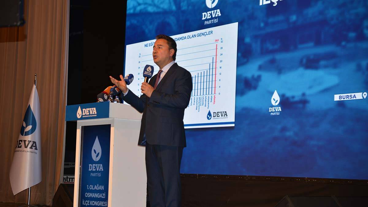 Babacan'dan güçlendirilmiş parlamenter sistem mesajı