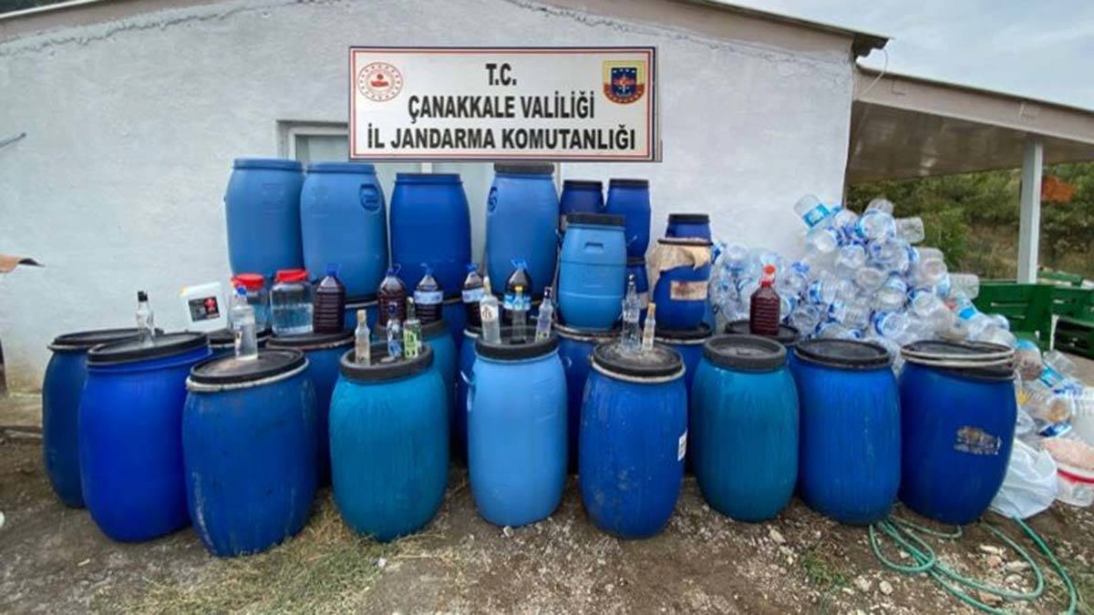 Bağ evinde 3 bin 230 litre kaçak şarap ele geçirildi