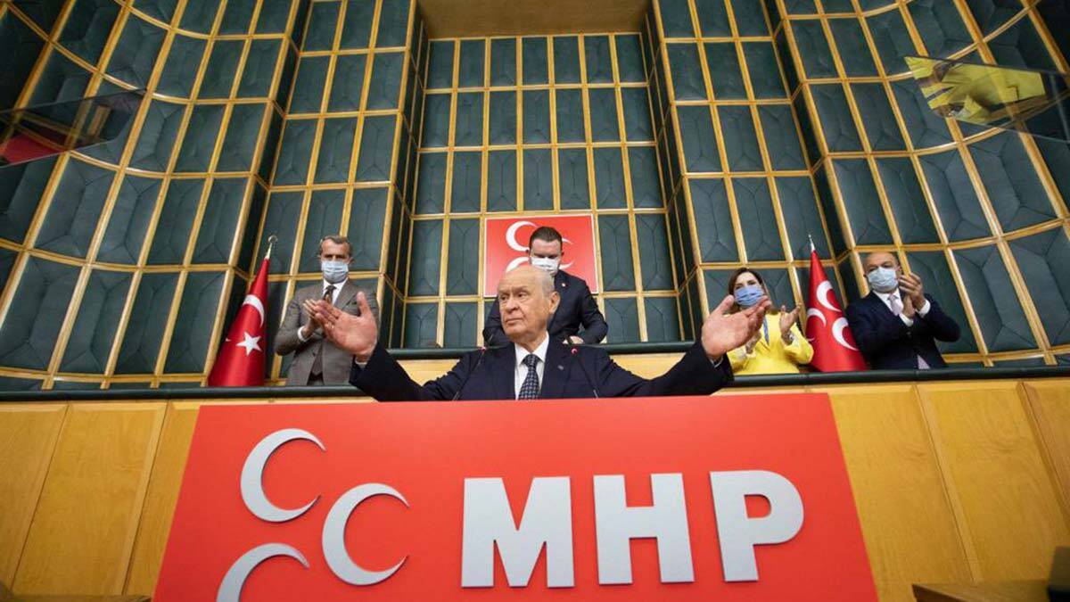 Bahçeli: Laiklik tartışmalarını bir kenara bırakalım