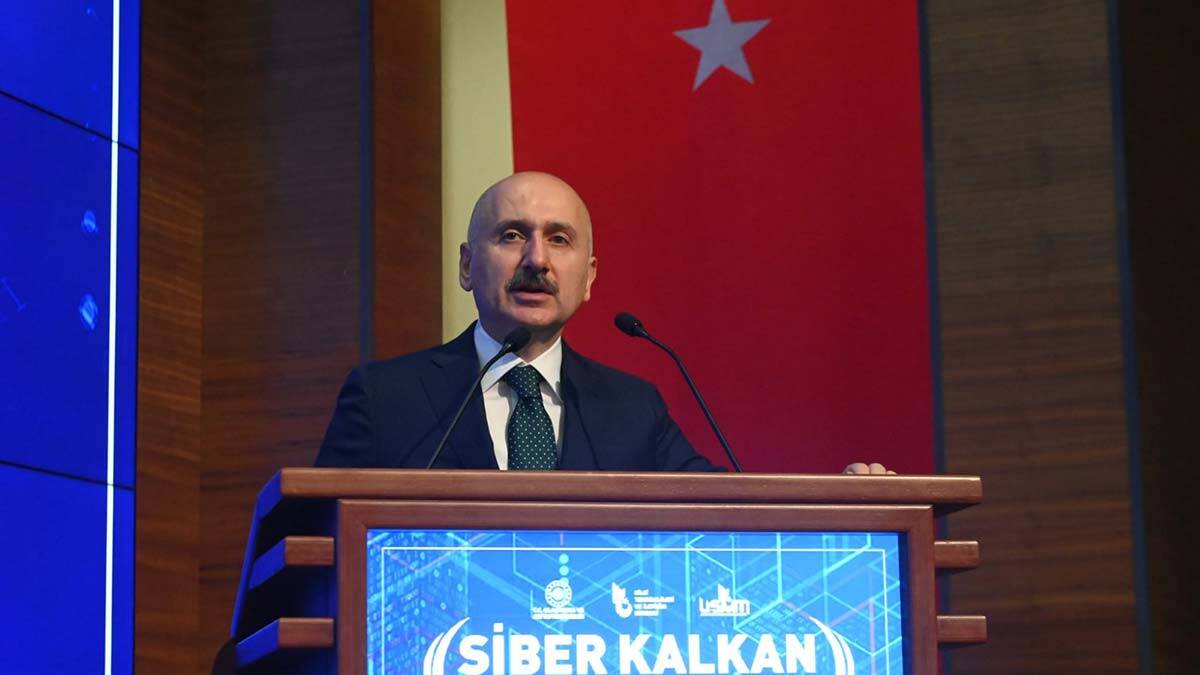 Bakan Karaismailoğlu: Yüz binlerce saldırıyı engelledik
