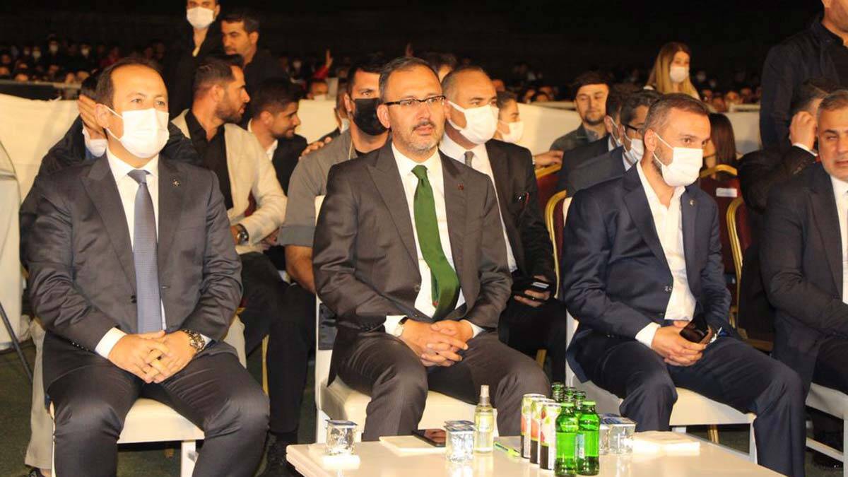 Bakan Kasapoğlu: Türkiye'nin gençleri insanlığın umudu