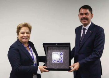 Bakan Kurum Direktör Patricia Espinosa ile görüştü