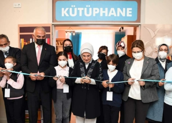 Bakan Özer: Kütüphanesiz okul kalmayacak