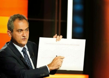 Bakan Özer: Yüz yüze eğitim devam ediyor
